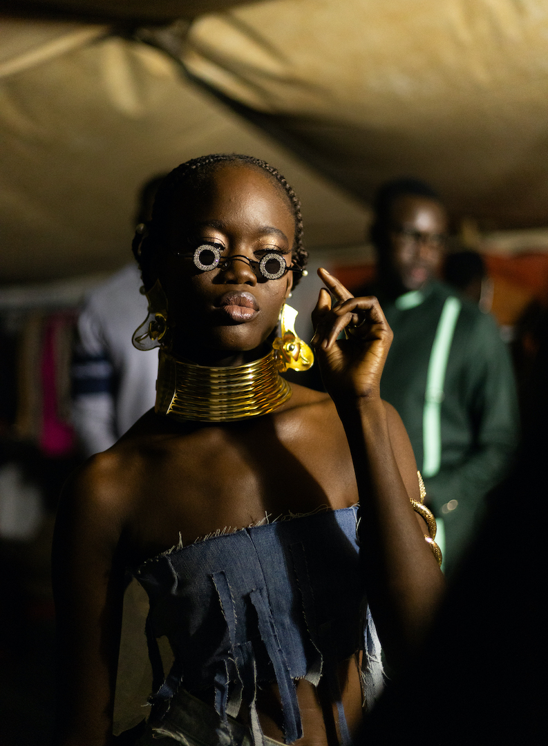 Mannequin en coulisse